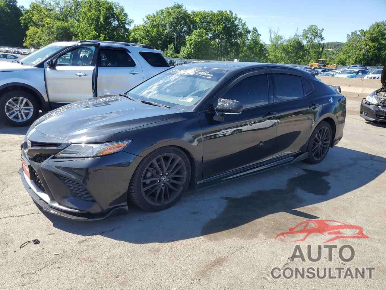 TOYOTA CAMRY 2018 - 4T1B61HK5JU126069
