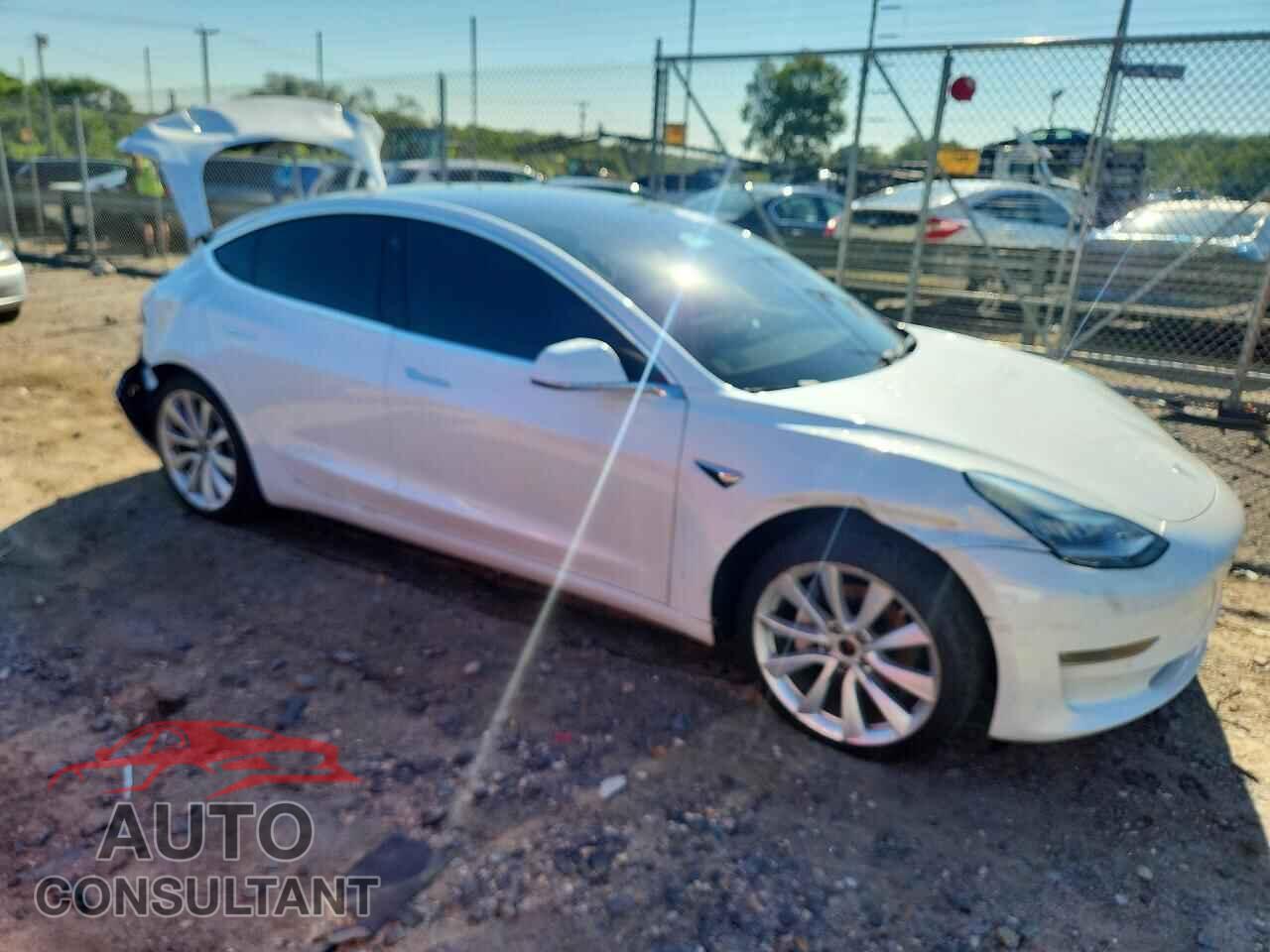TESLA MODEL 3 2019 - 5YJ3E1EB0KF454106