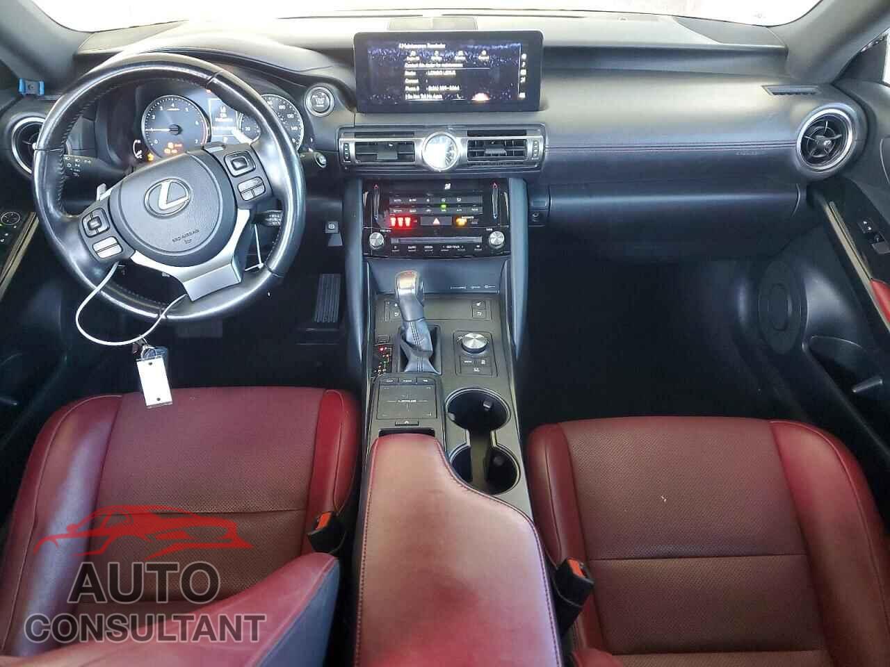 LEXUS IS 2021 - JTHCA1D22M5112558