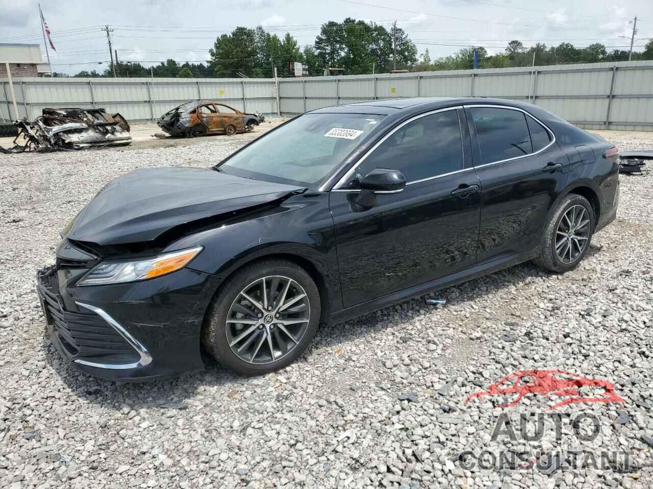 TOYOTA CAMRY 2021 - 4T1F11AK7MU477001