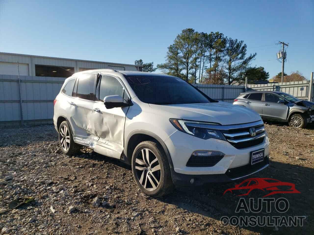 HONDA PILOT 2017 - 5FNYF6H90HB019703