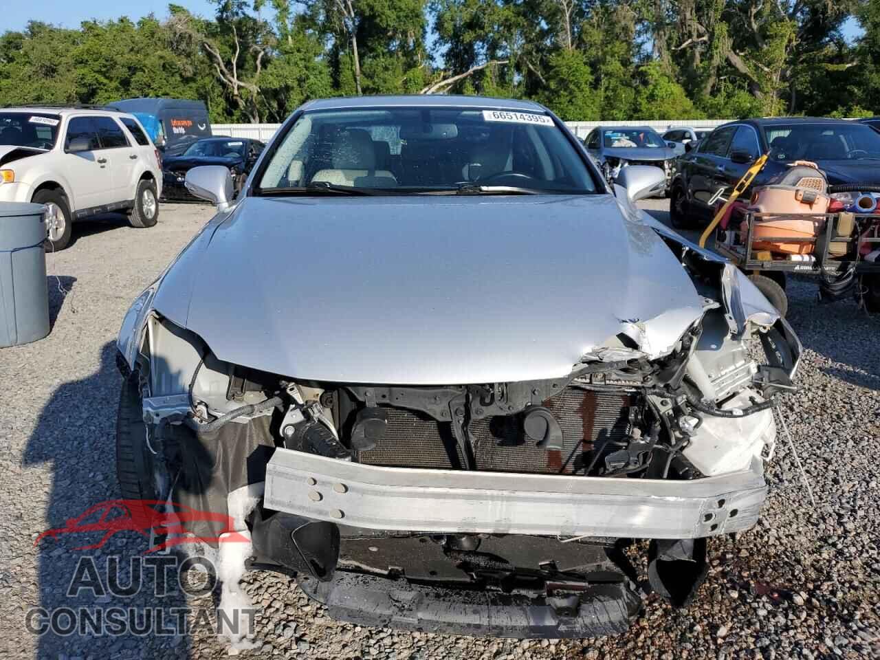 LEXUS IS 2011 - JTHBF5C22B5132277