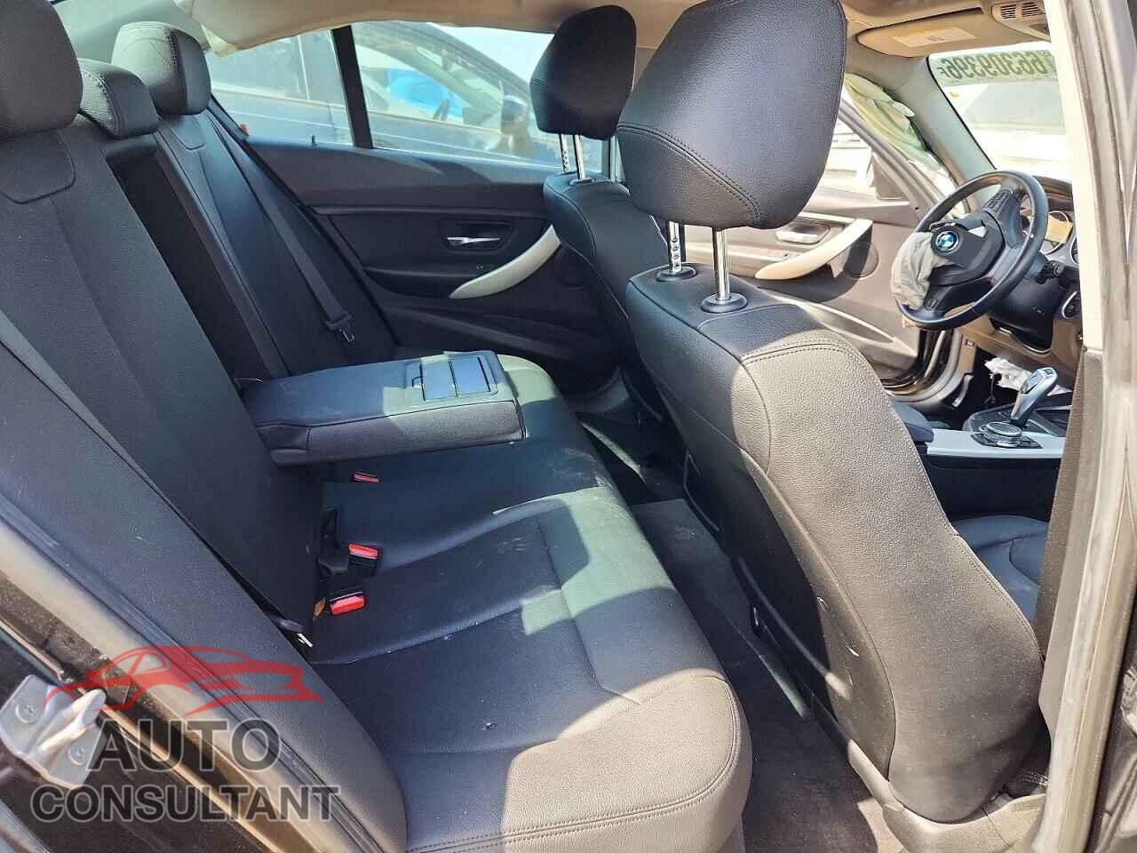 BMW 3 SERIES 2016 - WBA8E1G53GNU10720