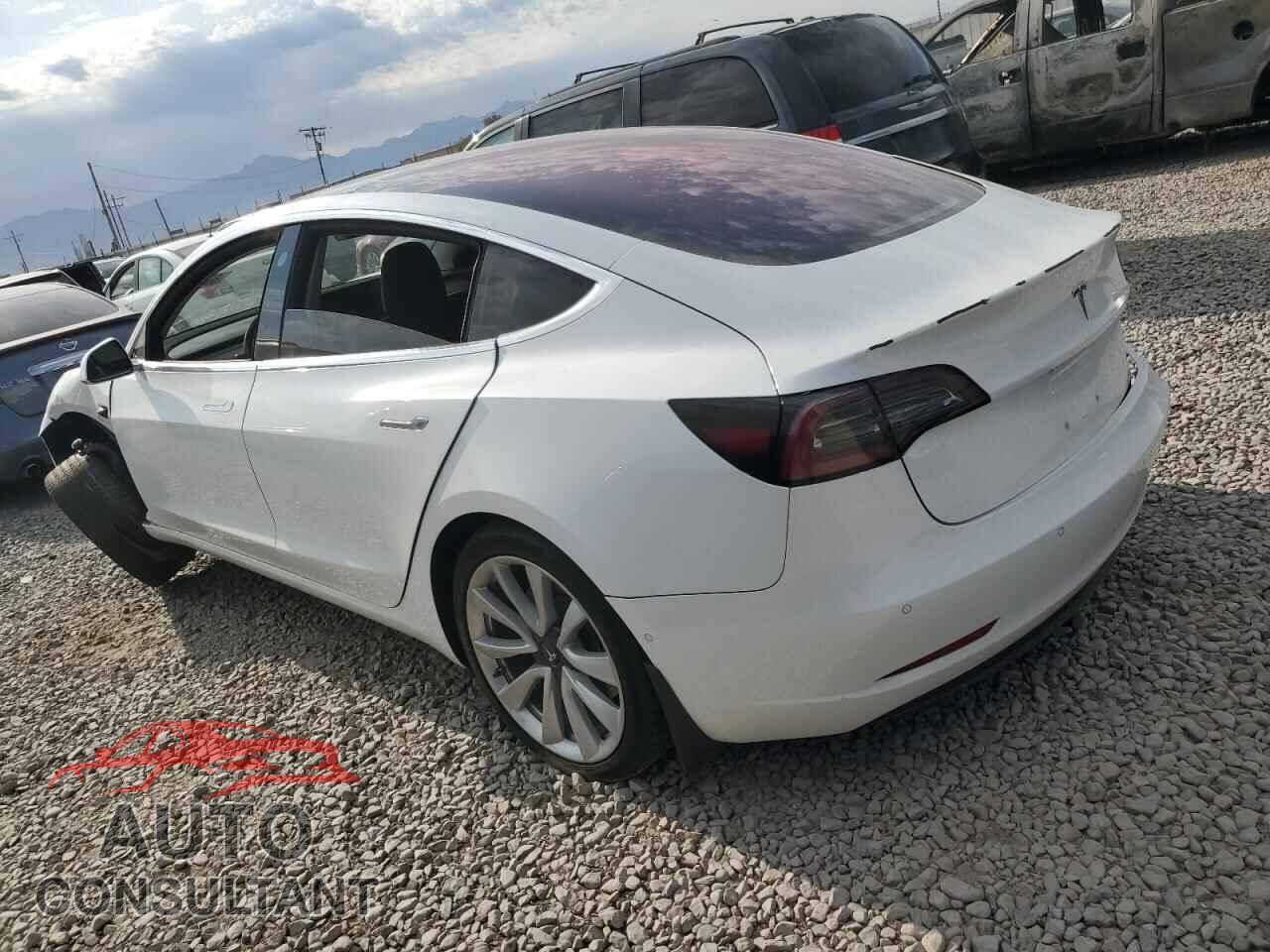 TESLA MODEL 3 2018 - 5YJ3E1EA7JF018357