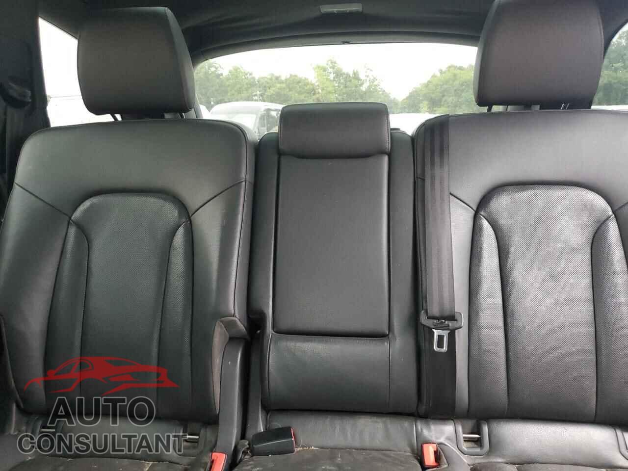 AUDI Q7 2012 - WA1WMAFEXCD005124