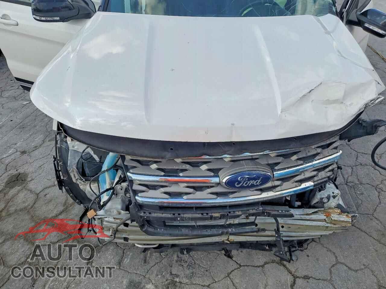 FORD EXPLORER 2018 - 1FM5K7D86JGB25999