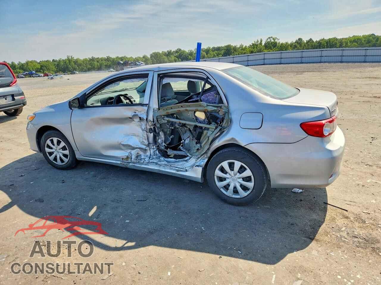 TOYOTA COROLLA 2013 - 2T1BU4EEXDC976758