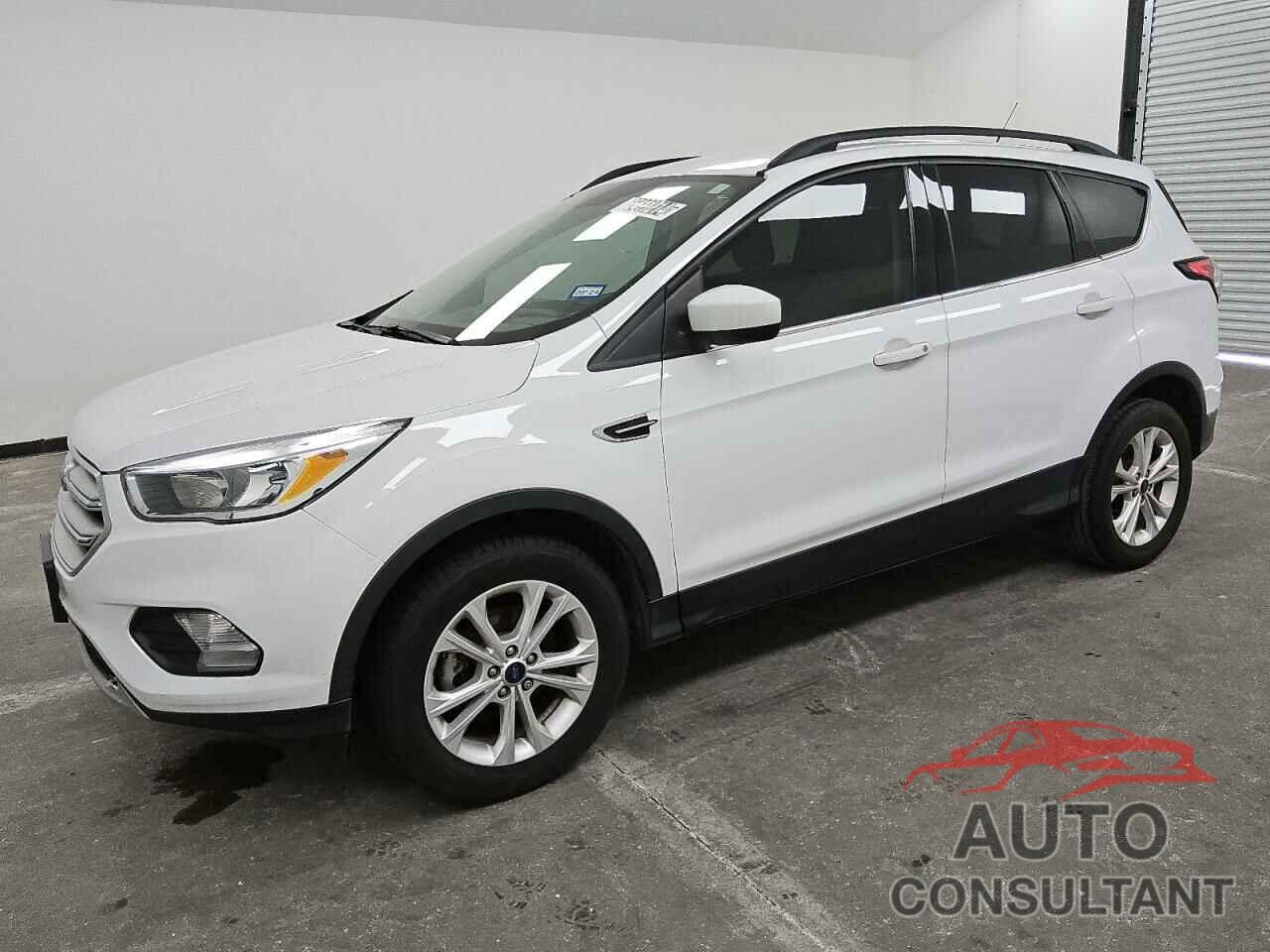 FORD ESCAPE 2018 - 1FMCU0GD7JUB82926