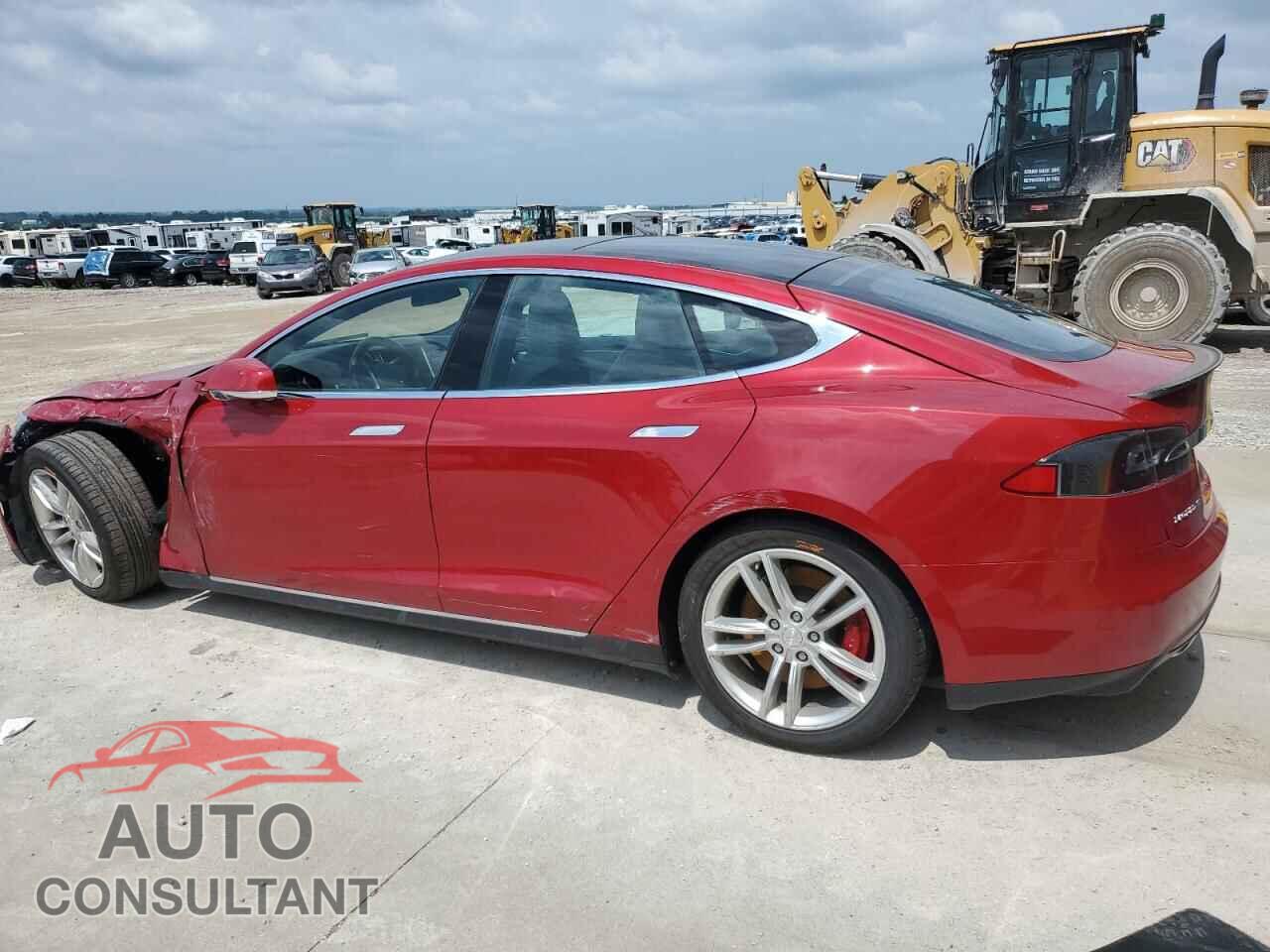 TESLA MODEL S 2015 - 5YJSA1E45FF111824