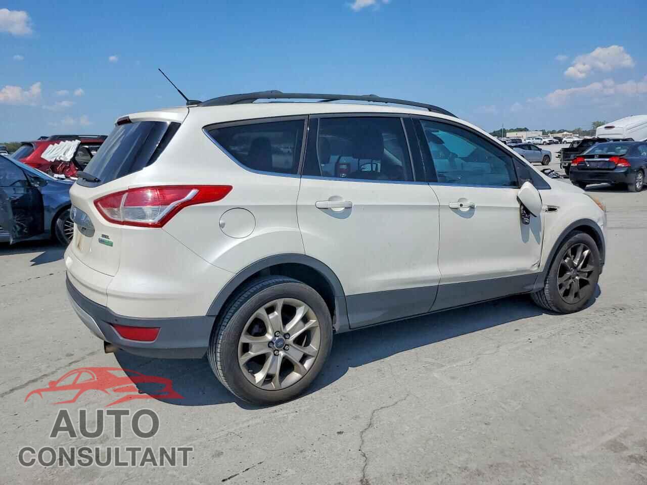 FORD ESCAPE 2013 - 1FMCU0HX5DUB76152
