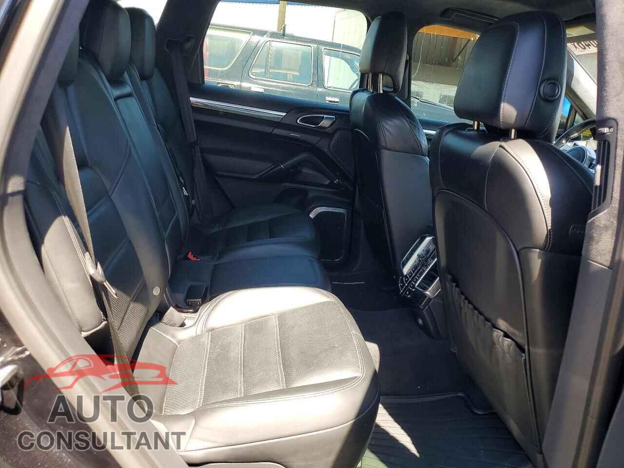 PORSCHE CAYENNE 2014 - WP1AC2A21ELA85619