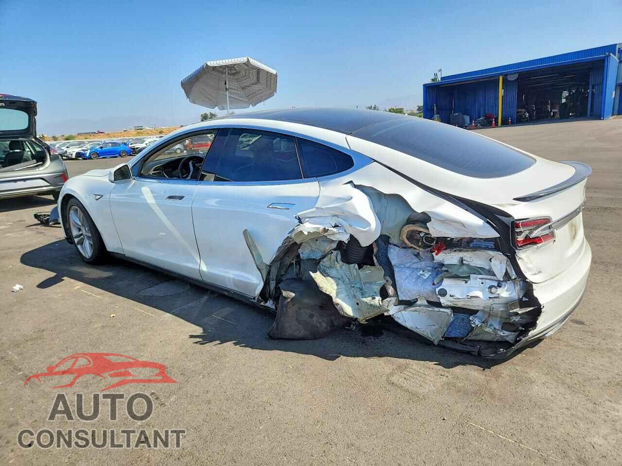TESLA MODEL S 2013 - 5YJSA1DP2DFP16408