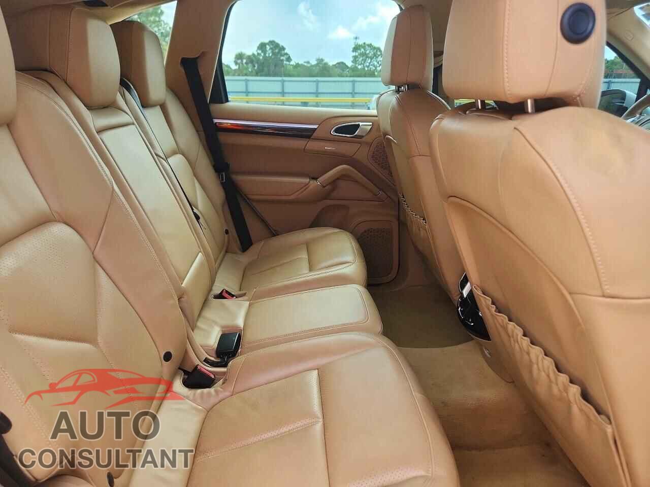 PORSCHE CAYENNE 2011 - WP1AB2A20BLA47586