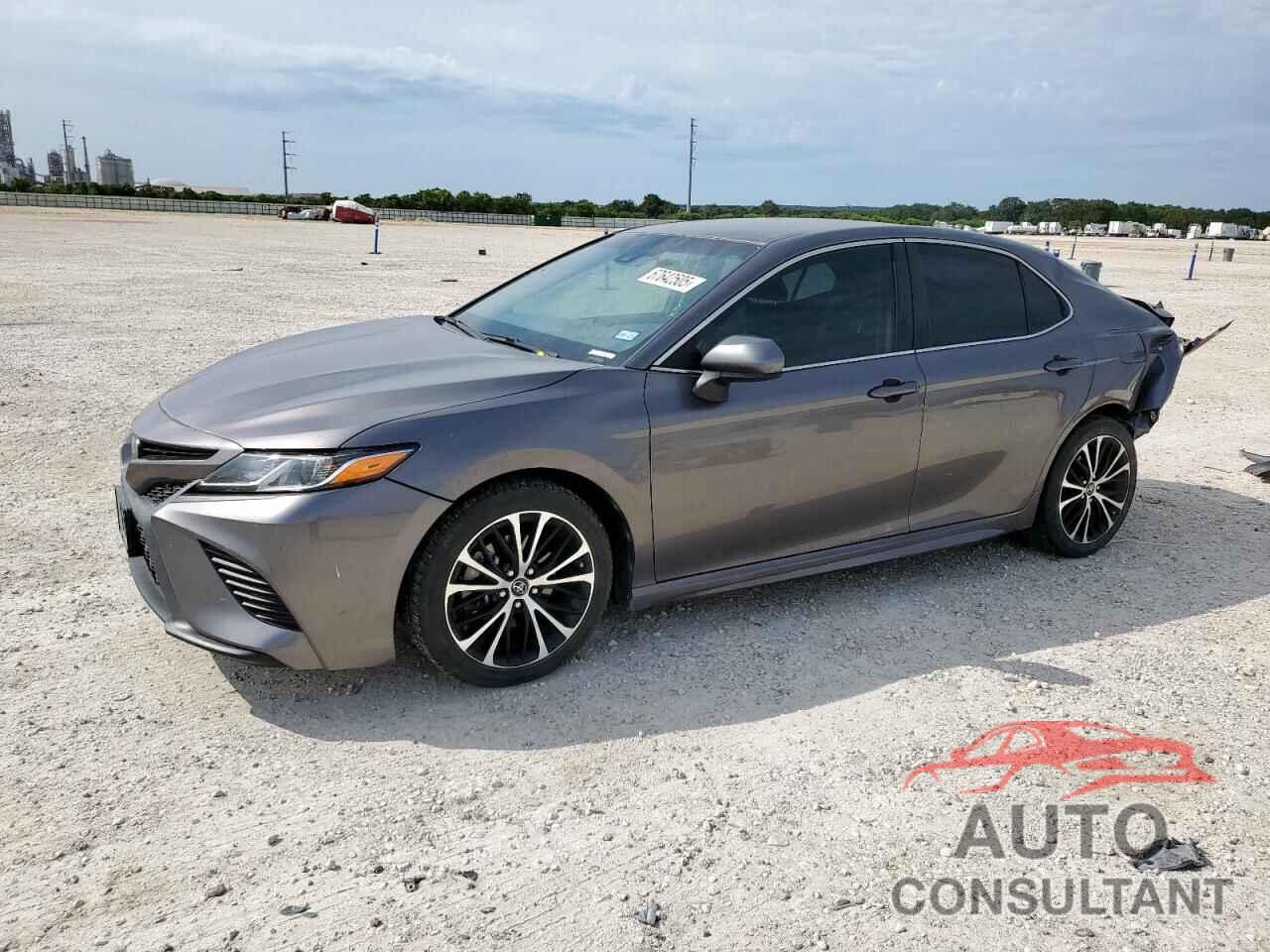 TOYOTA CAMRY 2018 - 4T1B11HK2JU659169