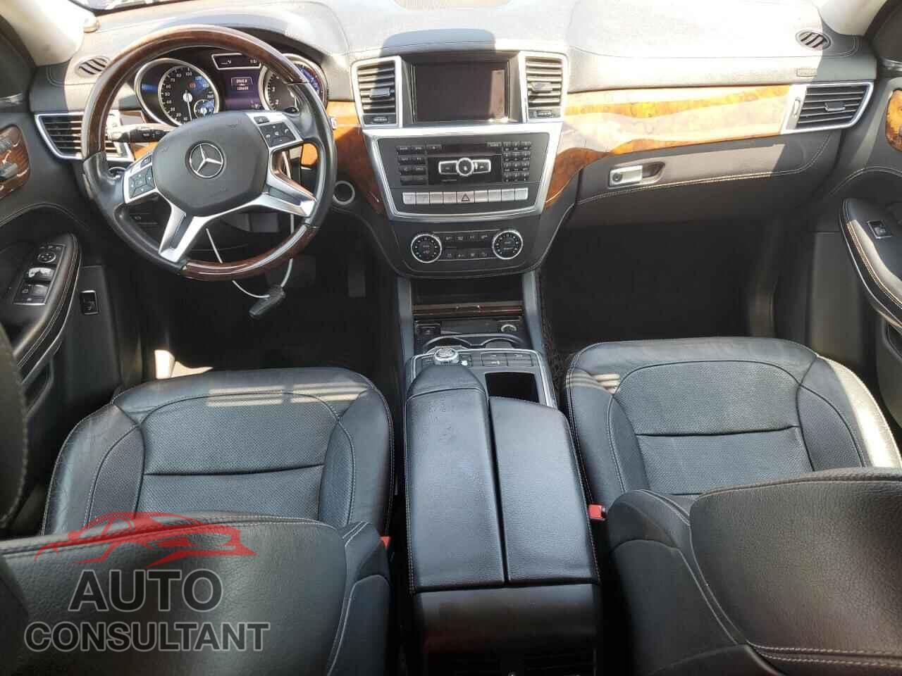 MERCEDES-BENZ GL-CLASS 2015 - 4JGDF7DEXFA451448