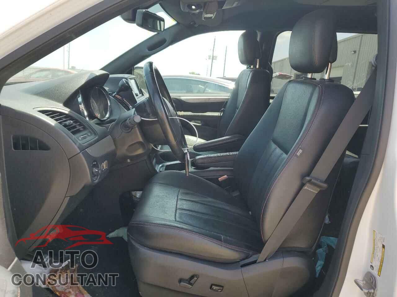 DODGE CARAVAN 2018 - 2C4RDGEG9JR324579