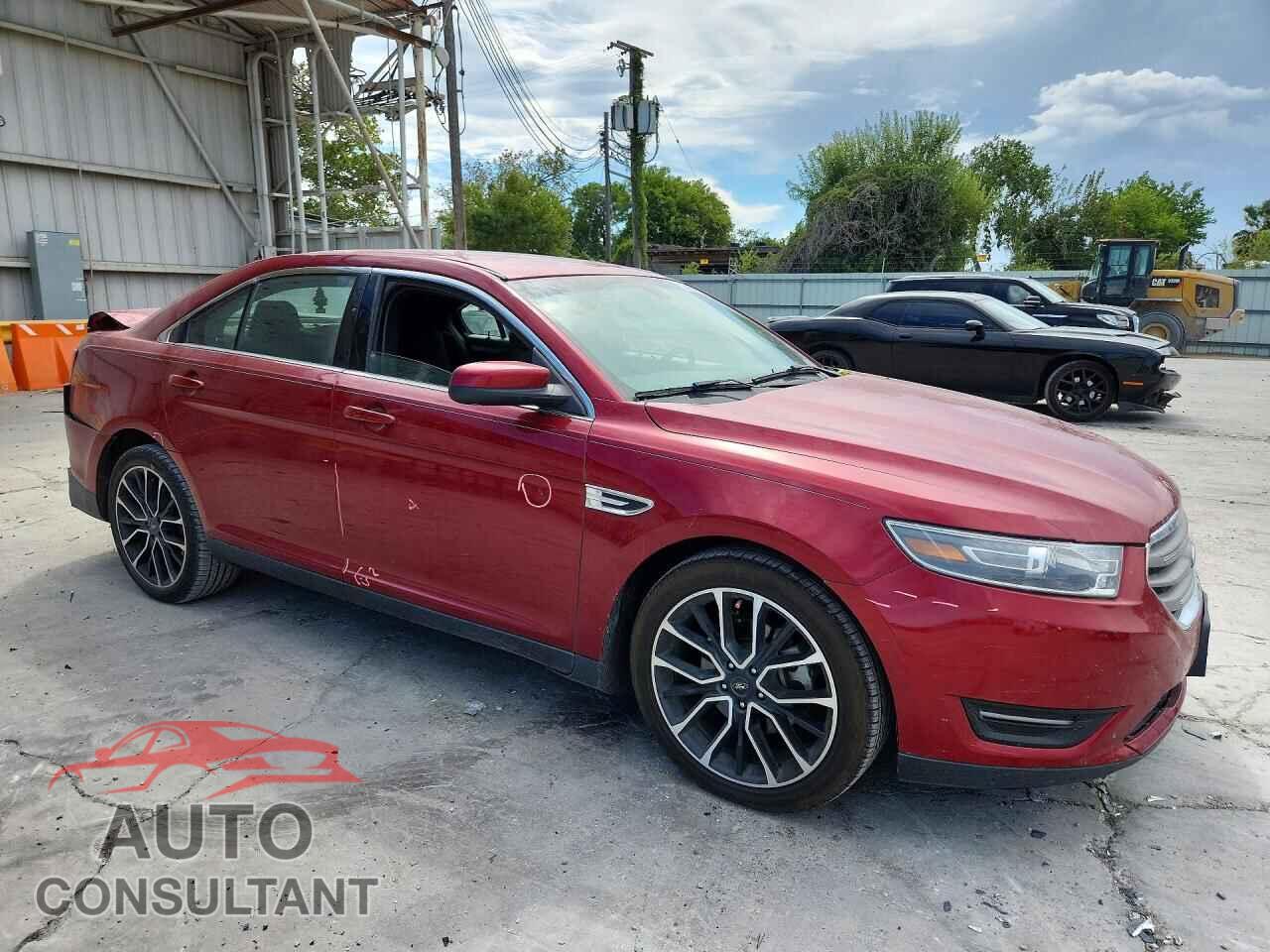 FORD TAURUS 2017 - 1FAHP2E88HG132182