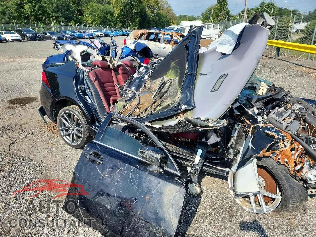 LEXUS IS 2015 - JTHCE1D23F5007373