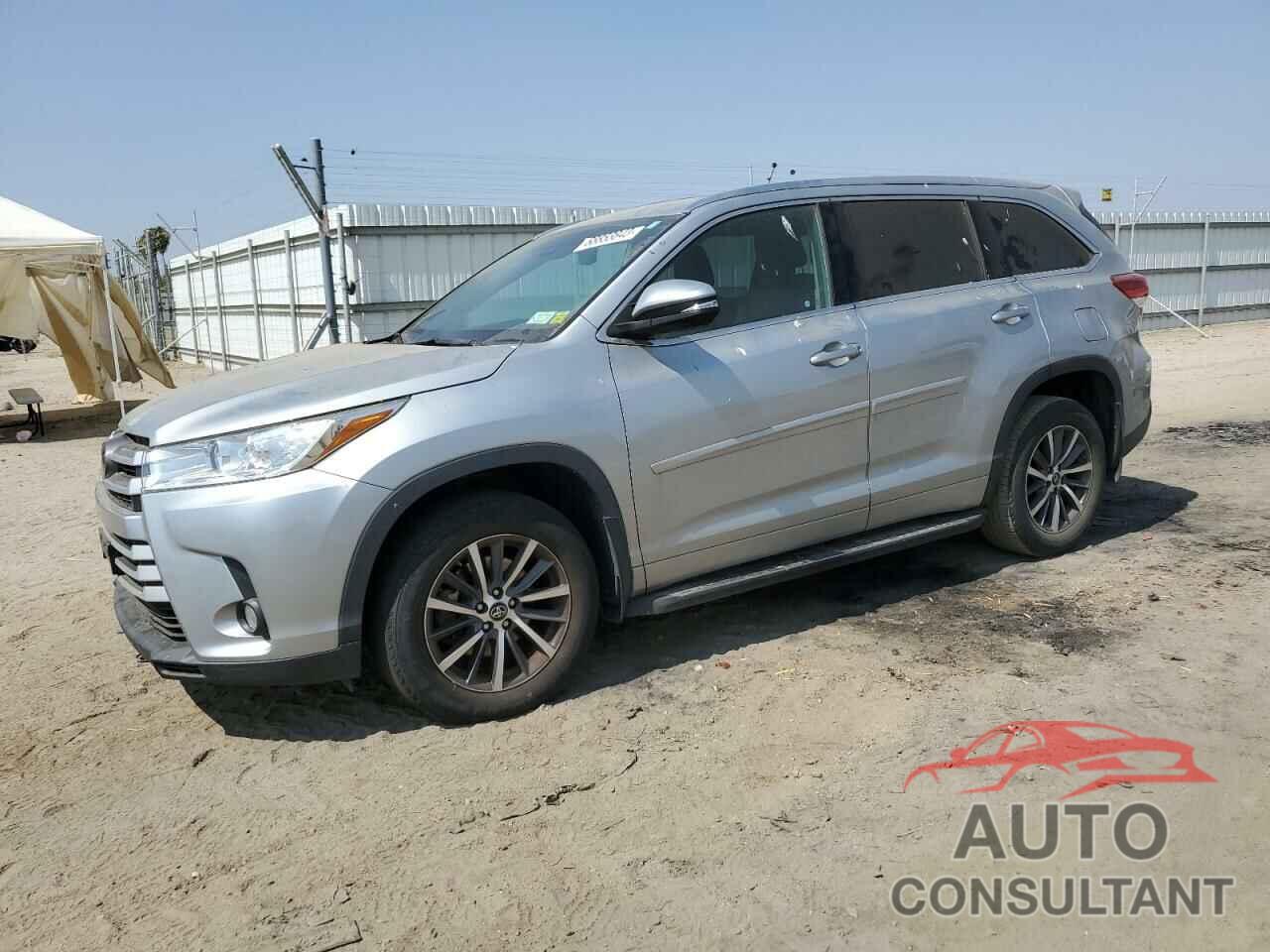 TOYOTA HIGHLANDER 2018 - 5TDJZRFH7JS824152