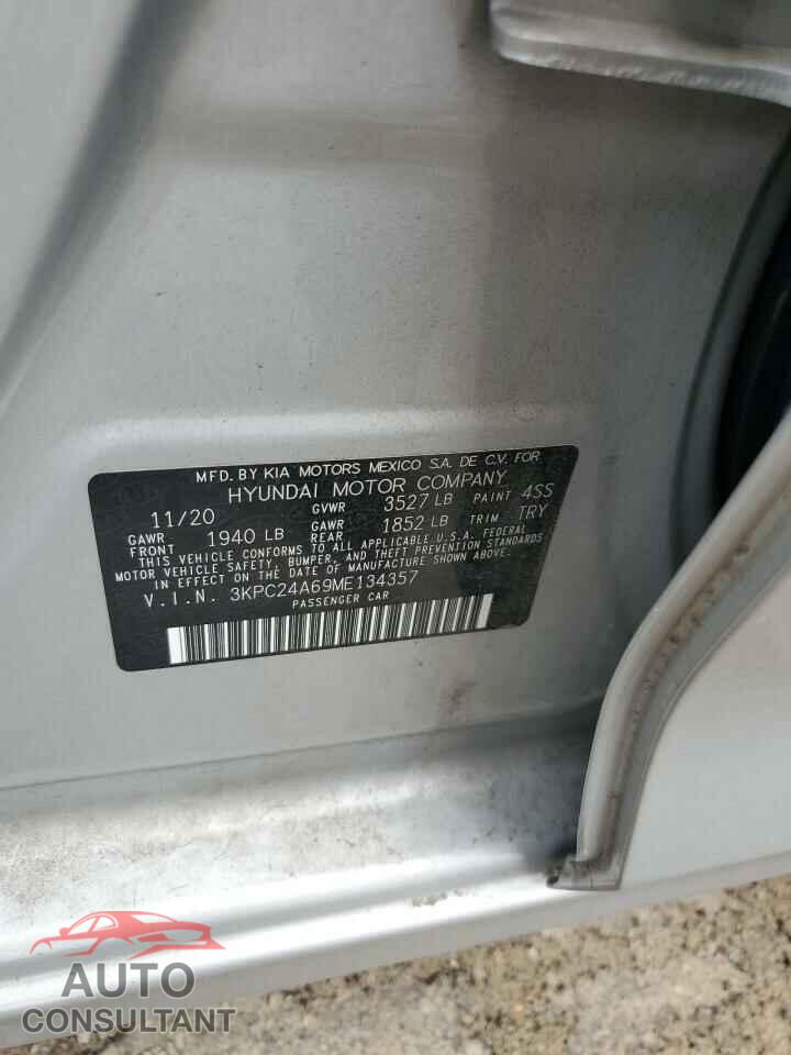 HYUNDAI ACCENT 2021 - 3KPC24A69ME134357