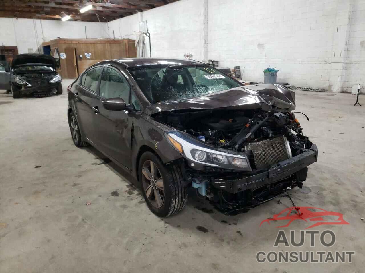 KIA FORTE 2018 - 3KPFL4A77JE215551