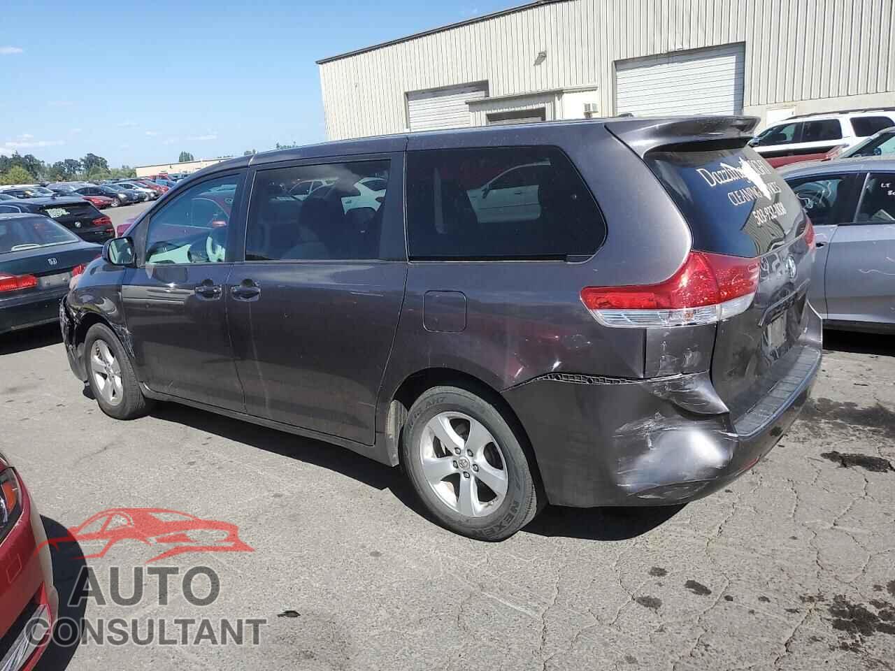TOYOTA SIENNA 2012 - 5TDKA3DC3CS013919