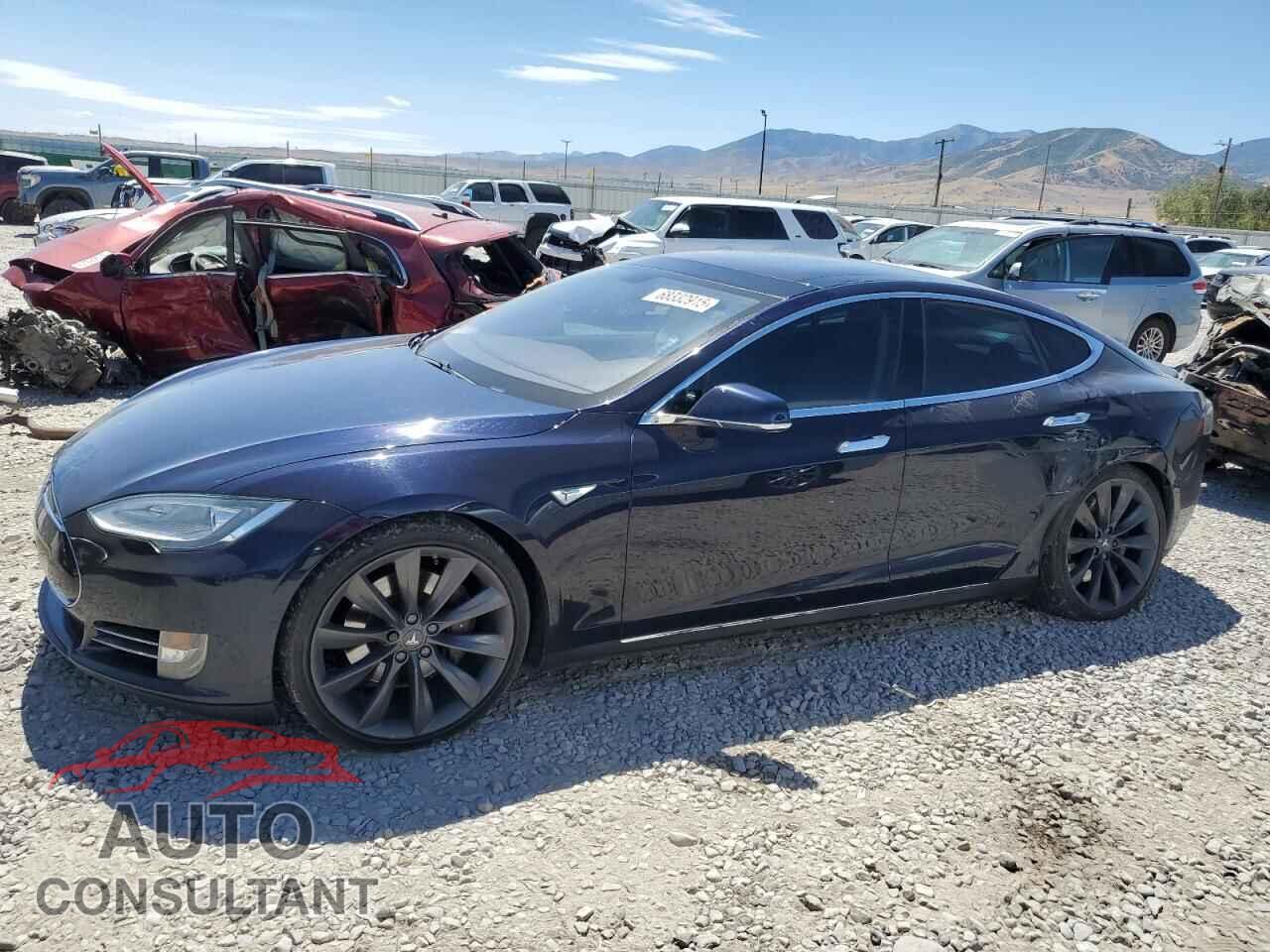 TESLA MODEL S 2013 - 5YJSA1DP3DFP10858