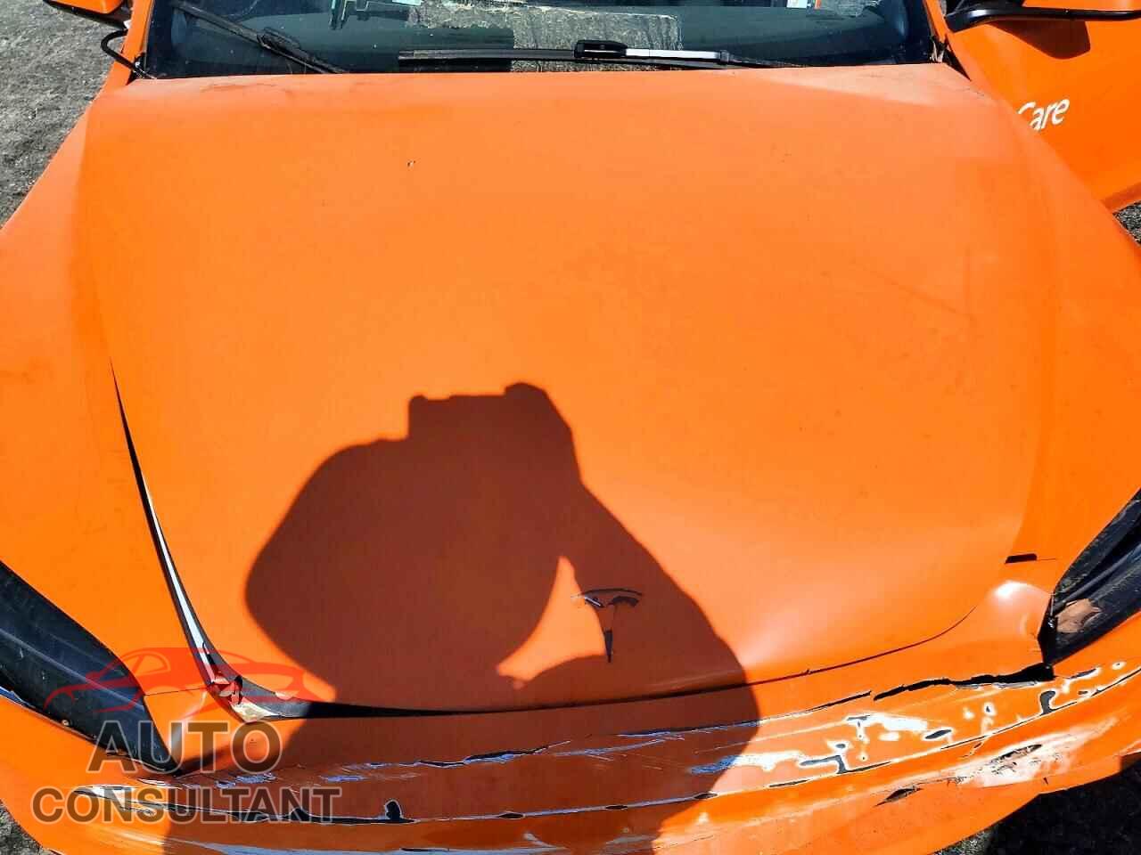 TESLA MODEL 3 2024 - 5YJ3E1EA0RF872943
