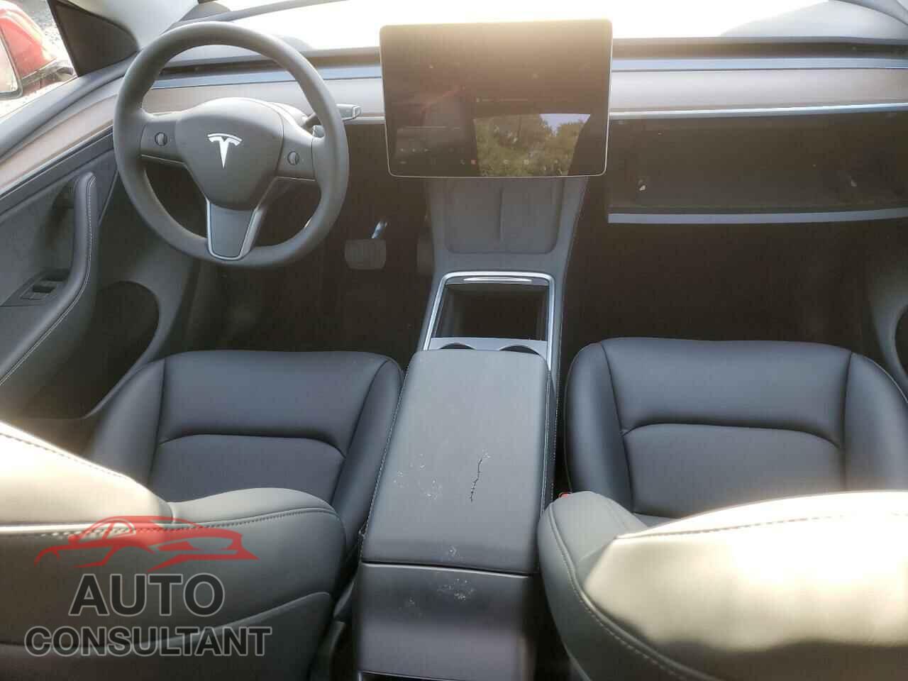 TESLA MODEL Y 2024 - 7SAYGDED8RF089996