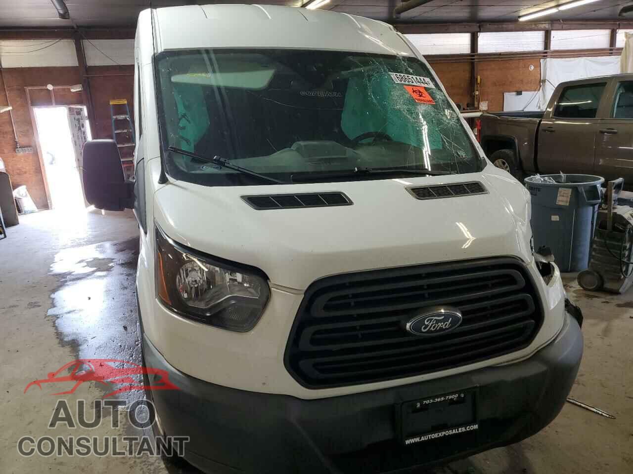 FORD TRANSIT 2019 - 1FTYR2CM8KKB08280