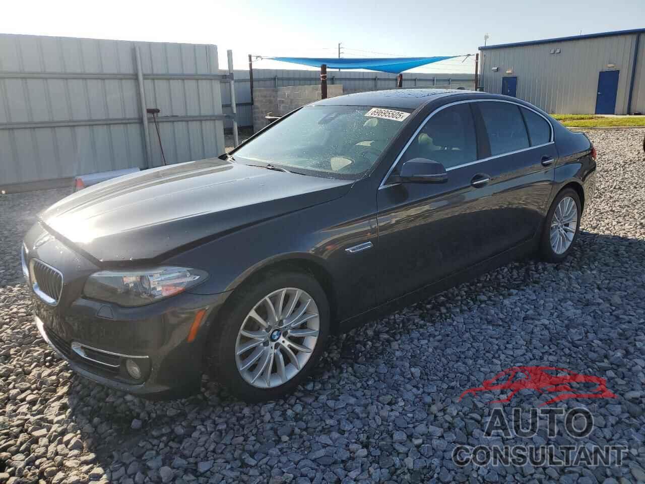 BMW 5 SERIES 2015 - WBA5A5C50FD513867