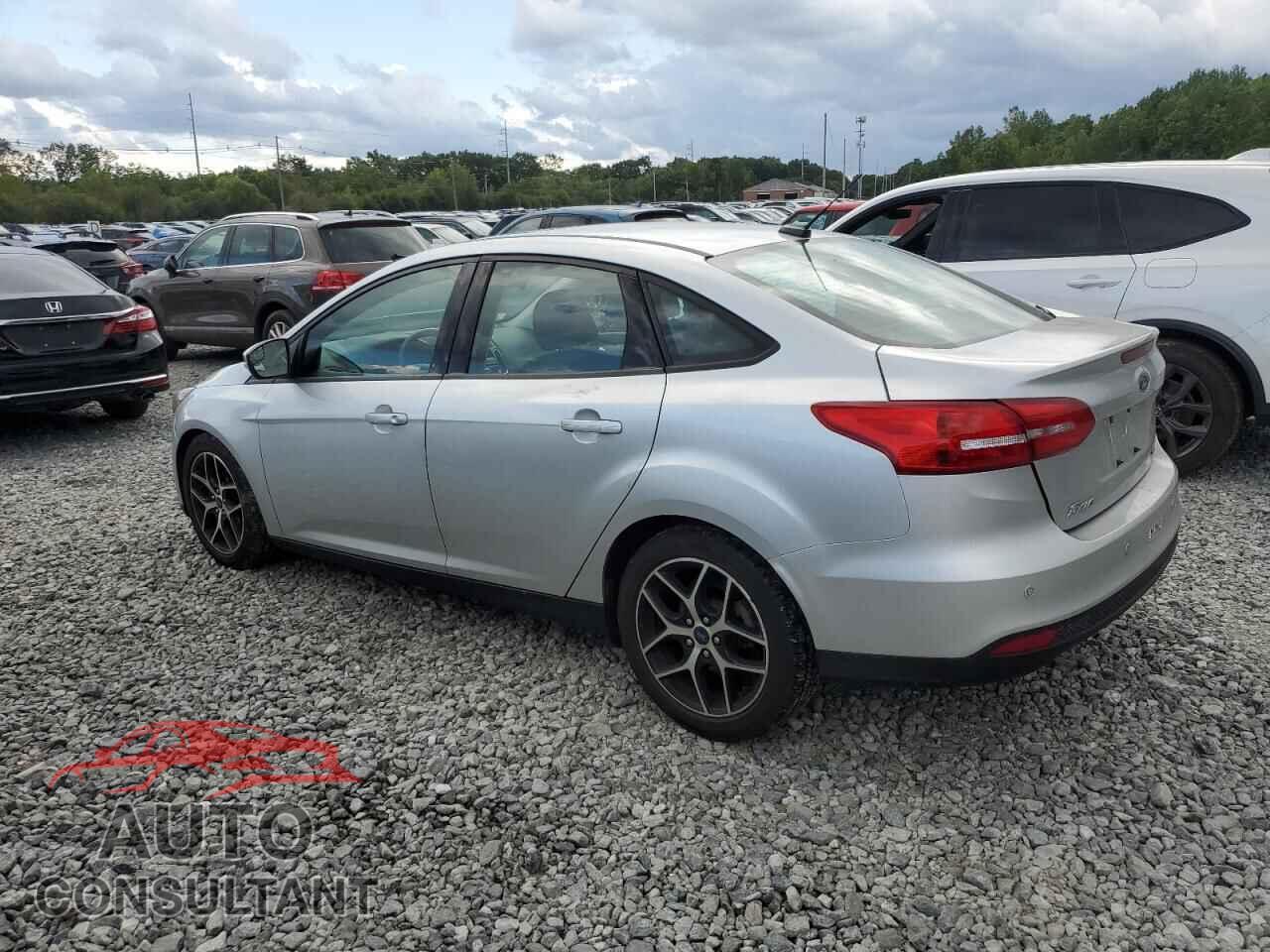 FORD FOCUS 2017 - 1FADP3H27HL261758
