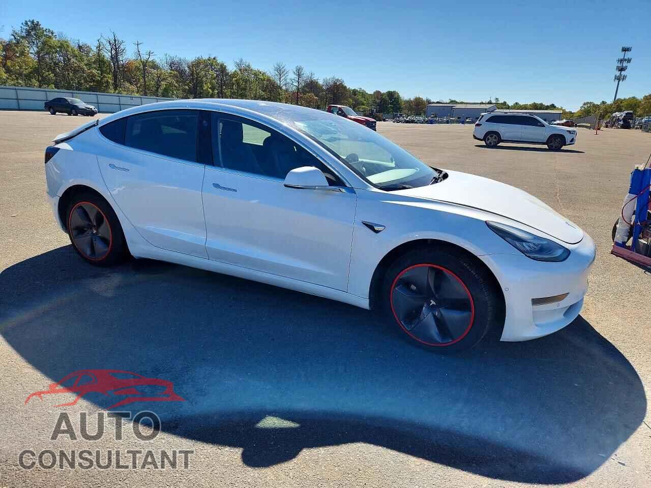 TESLA MODEL 3 2019 - 5YJ3E1EA5KF447532