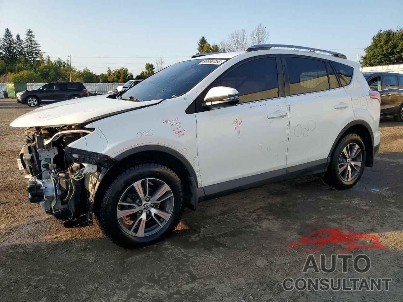 TOYOTA RAV4 2018 - 2T3BFREV2JW719537