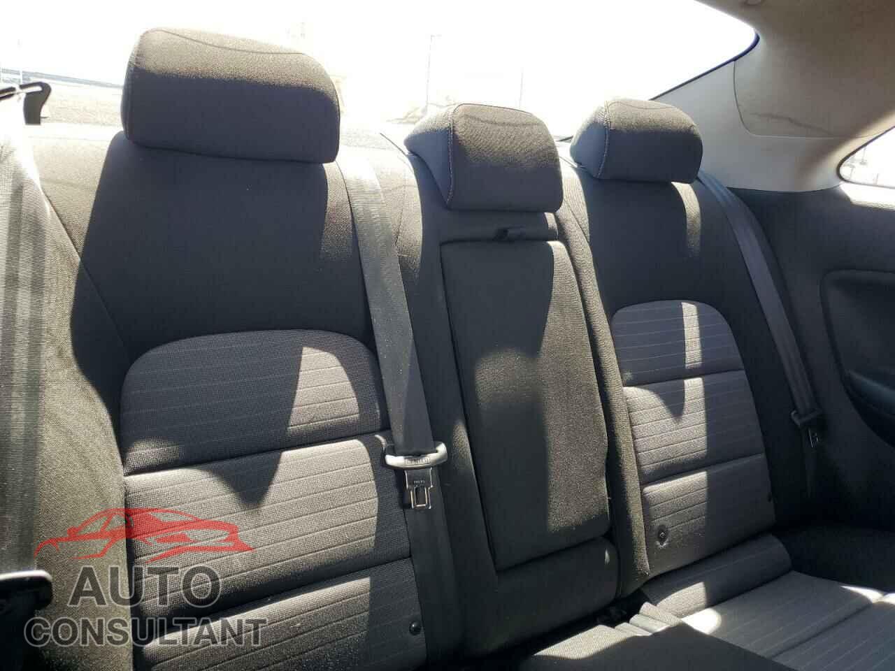 KIA FORTE 2016 - KNAFX6A81G5658529