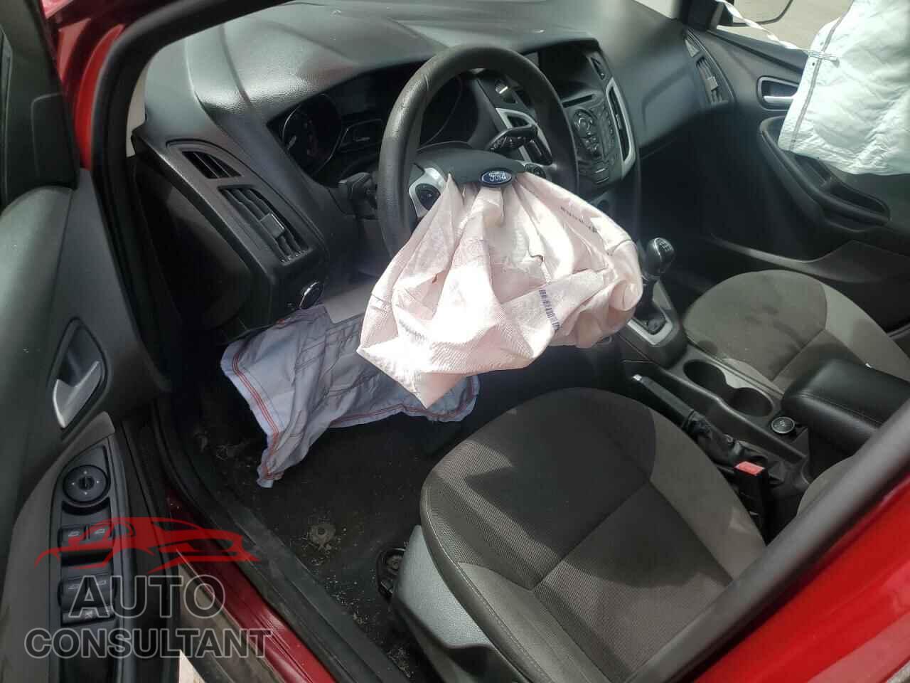 FORD FOCUS 2013 - 1FADP3K26DL318003