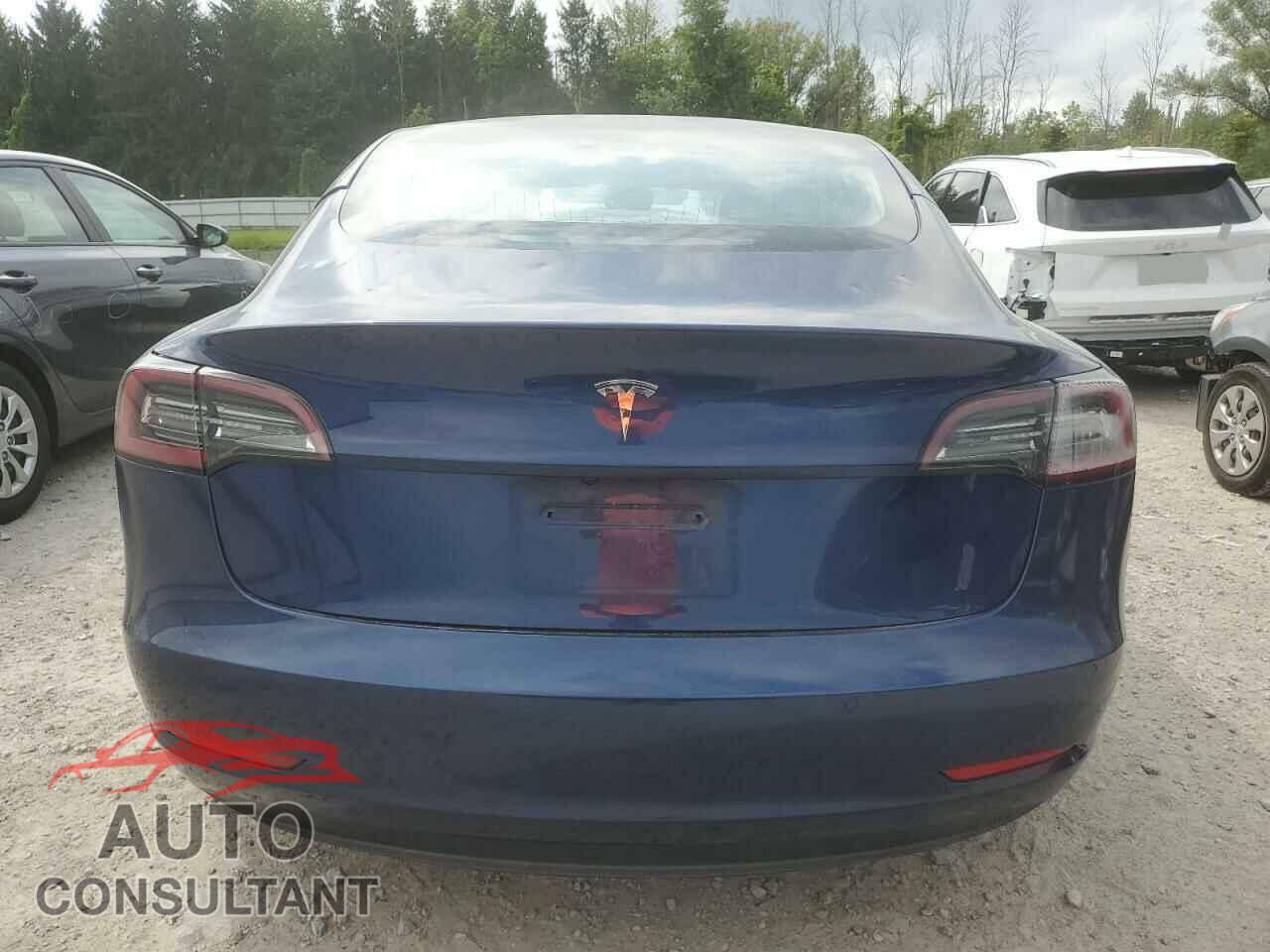 TESLA MODEL 3 2022 - 5YJ3E1EA8NF190838