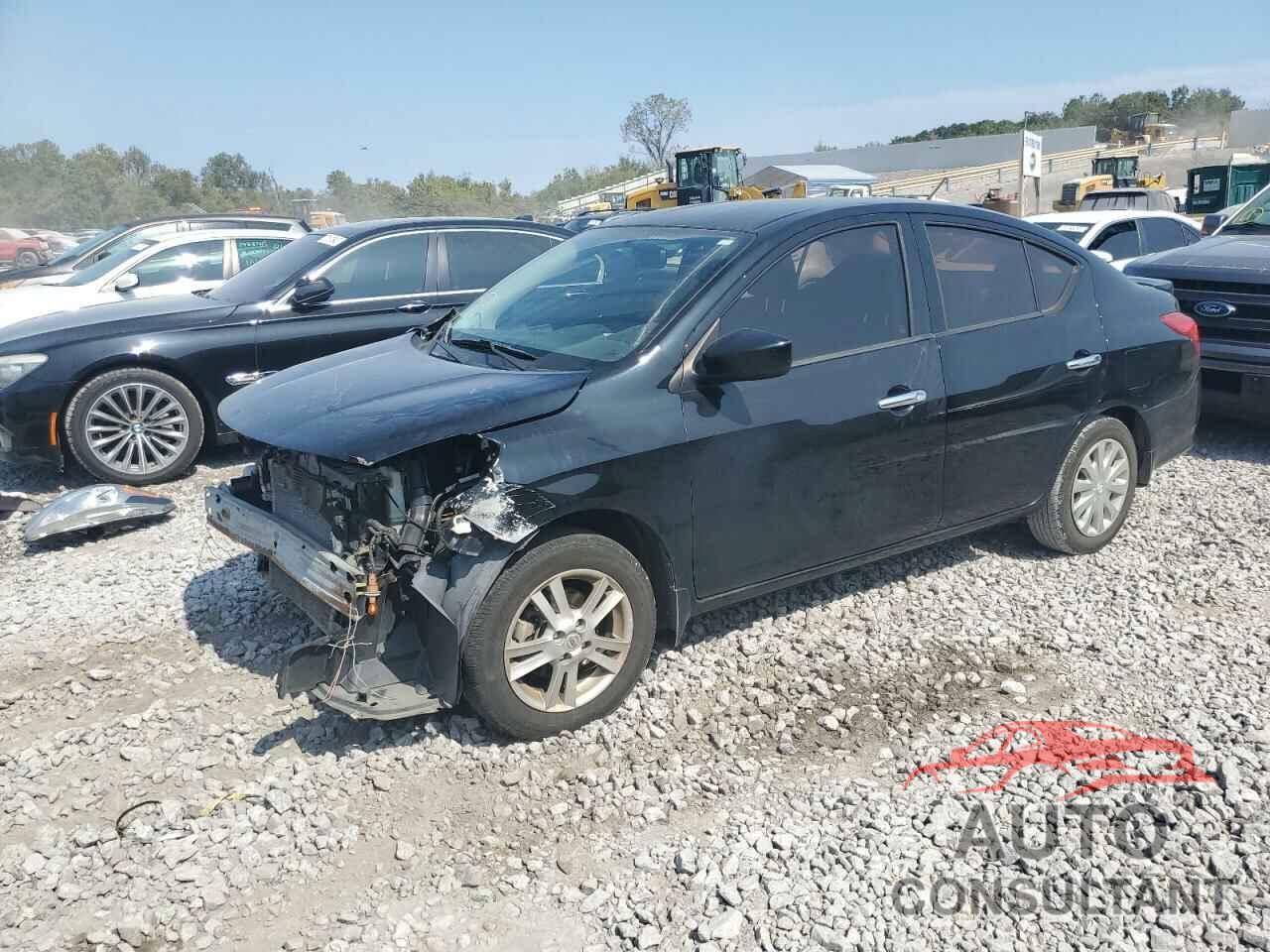 NISSAN VERSA 2015 - 3N1CN7AP1FL840645