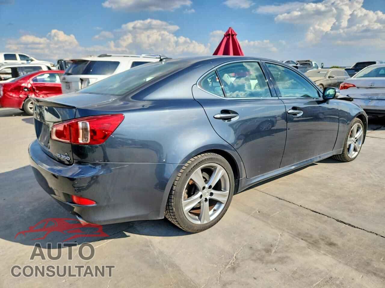 LEXUS IS 2011 - JTHBE5C21B5027359
