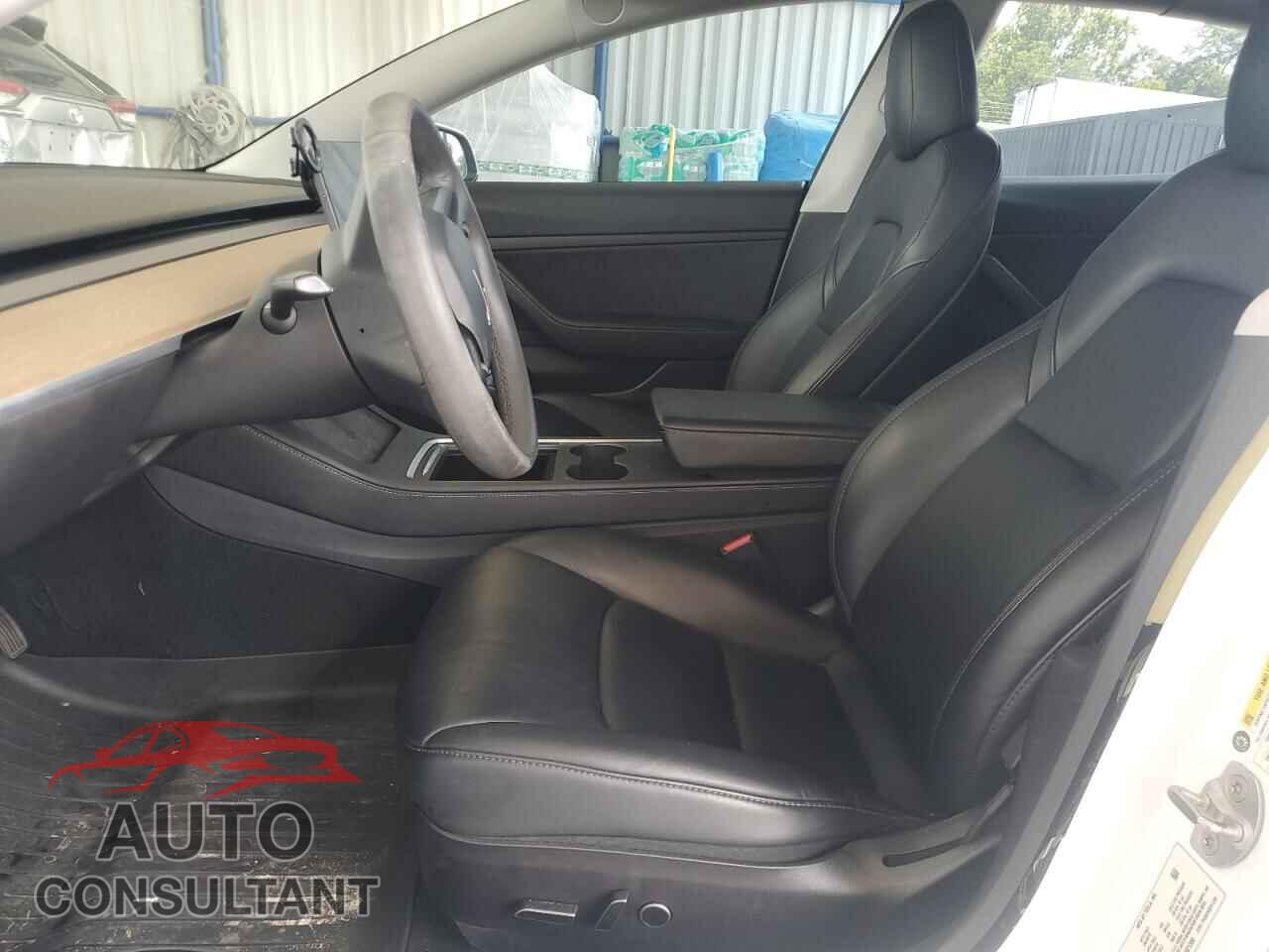 TESLA MODEL 3 2021 - 5YJ3E1EA0MF921390