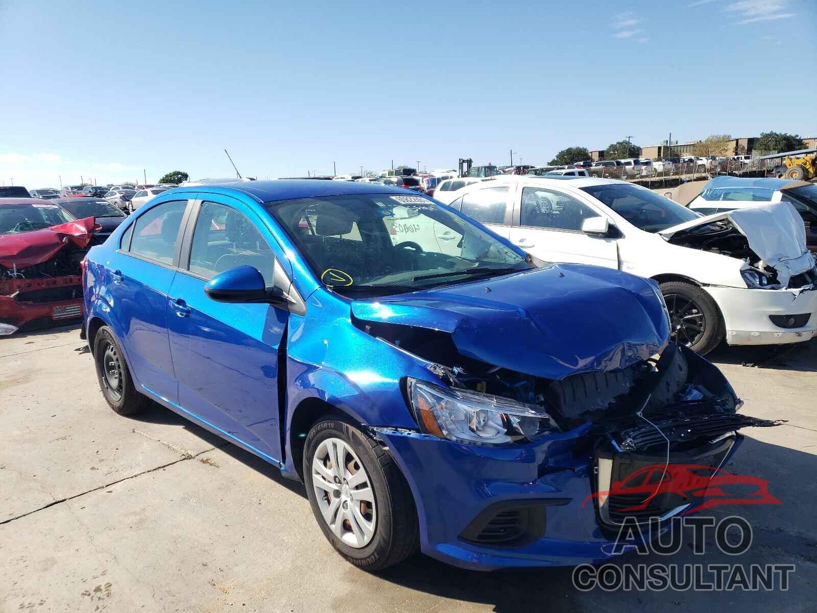 CHEVROLET SONIC 2018 - 1G1JB5SH6J4126672