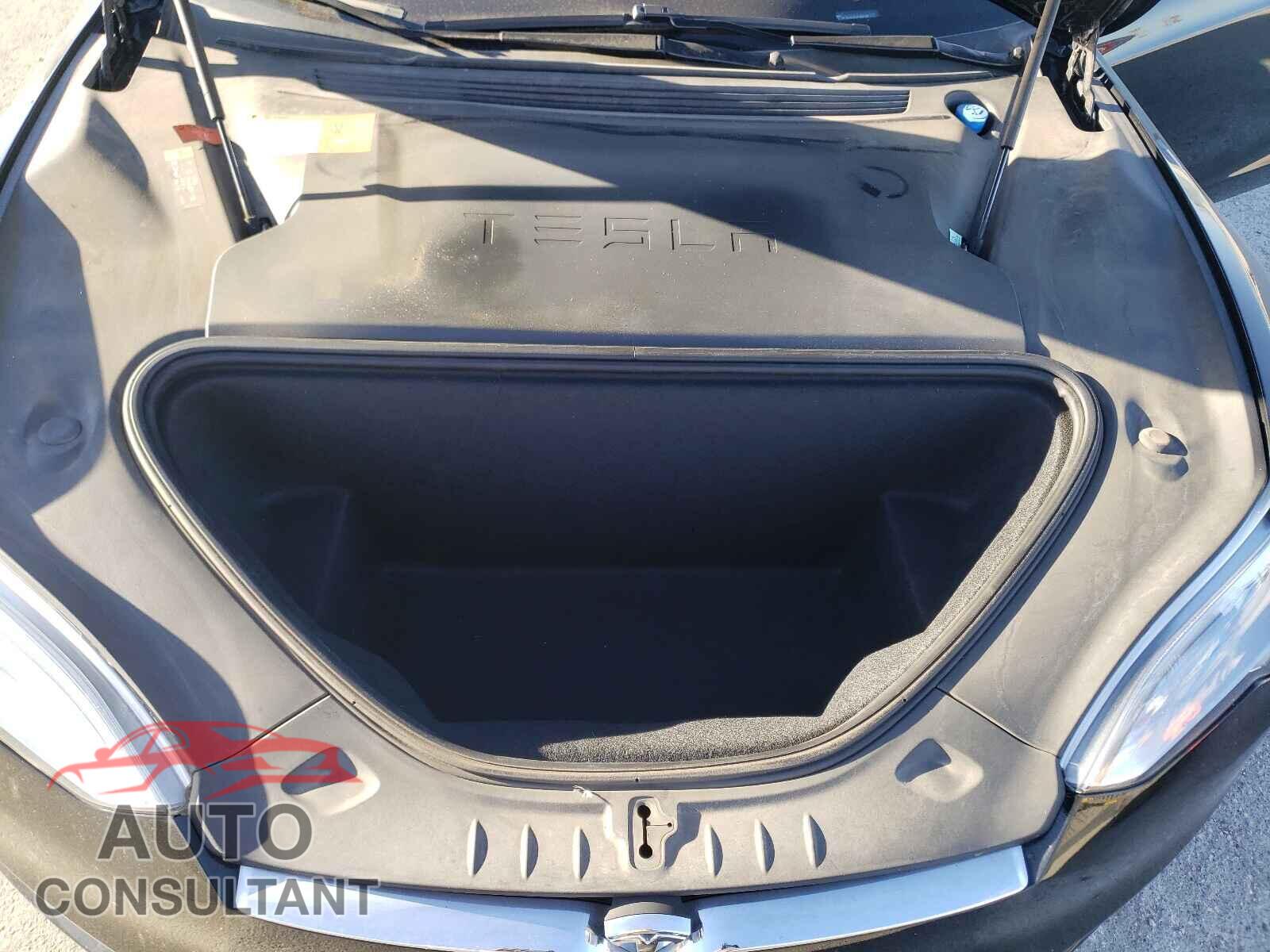 TESLA MODEL S 2018 - 5YJSA1E28JF269758
