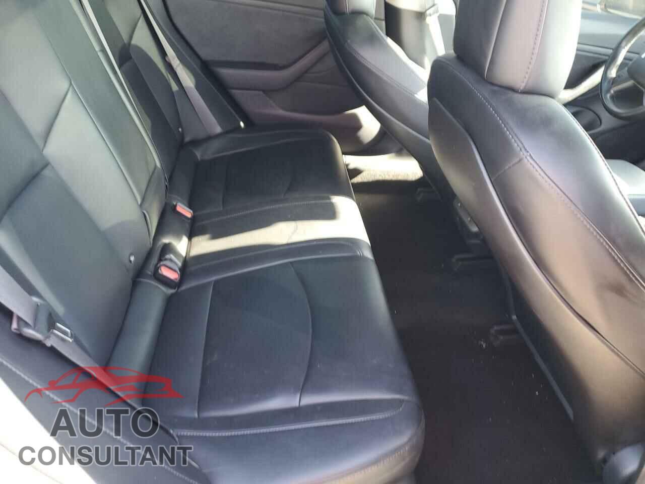 TESLA MODEL 3 2018 - 5YJ3E1EA9JF006288