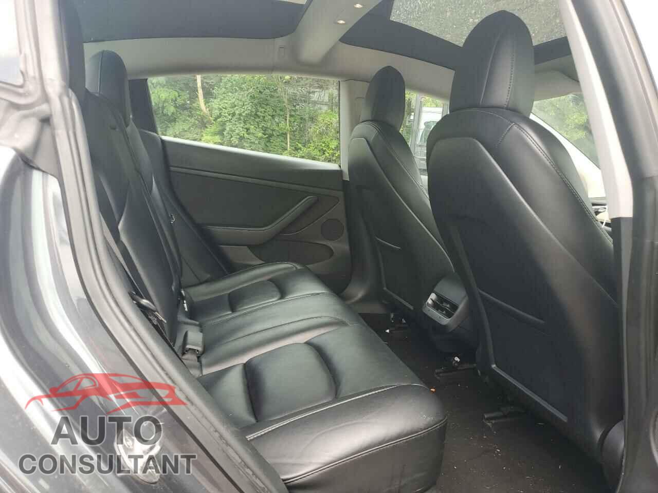 TESLA MODEL 3 2022 - 5YJ3E1EA6NF185895