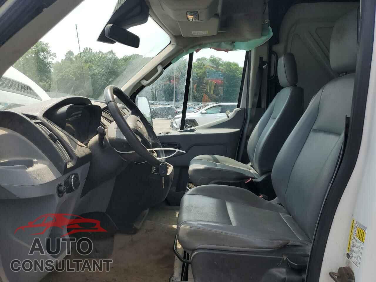 FORD TRANSIT 2017 - 1FTYR2CM4HKB52561