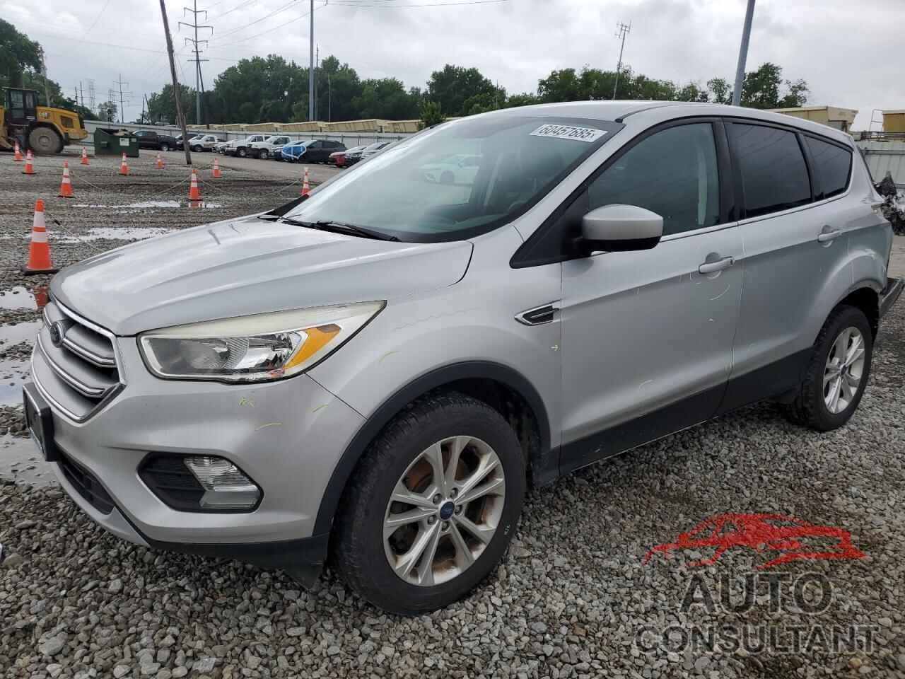 FORD ESCAPE 2017 - 1FMCU9GD4HUE49695