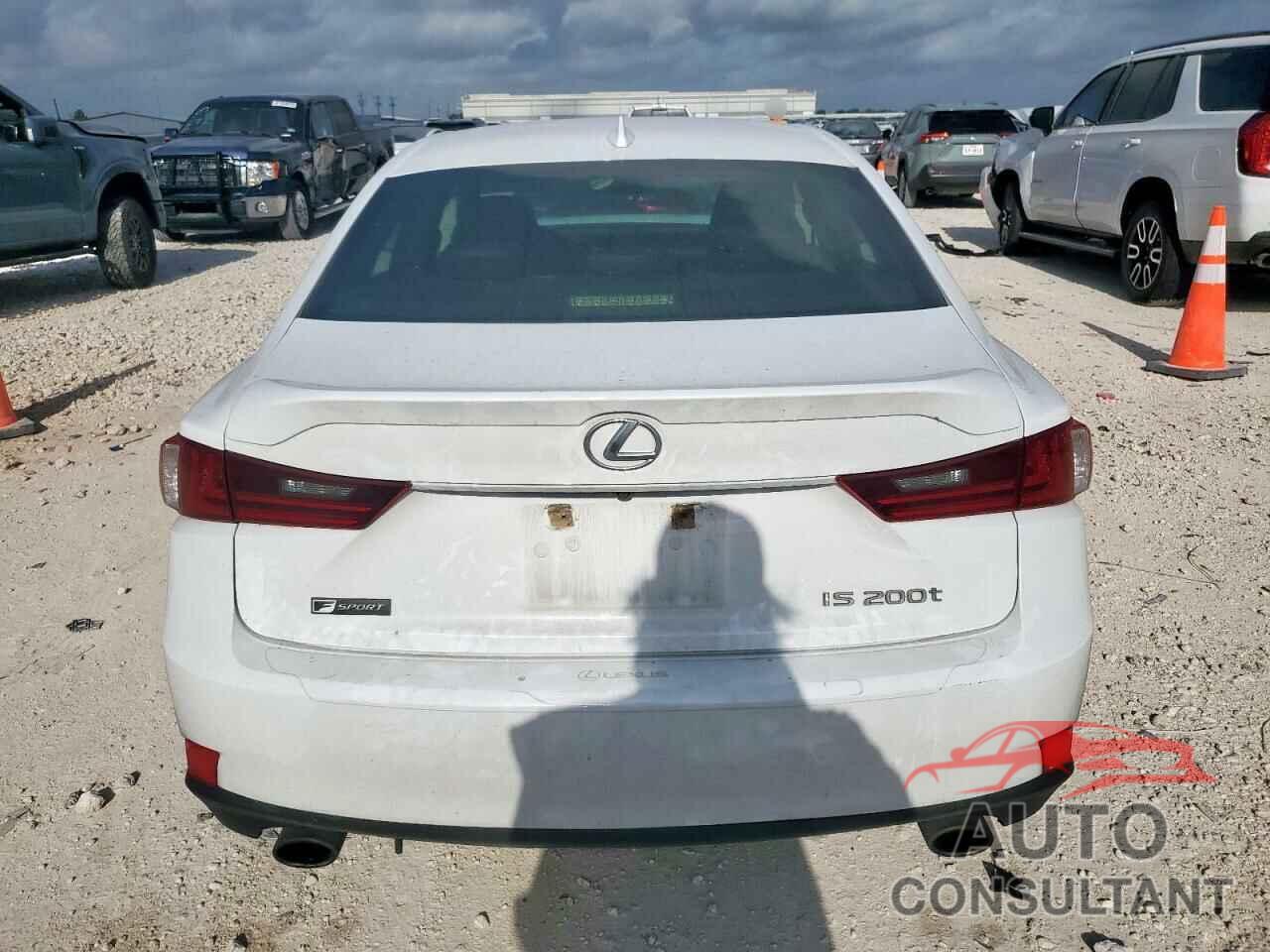 LEXUS IS 2016 - JTHBA1D20G5015956