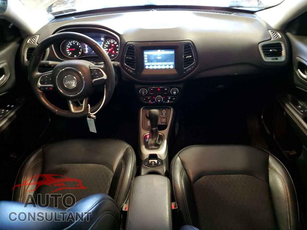 JEEP COMPASS 2018 - 3C4NJDBB3JT436113
