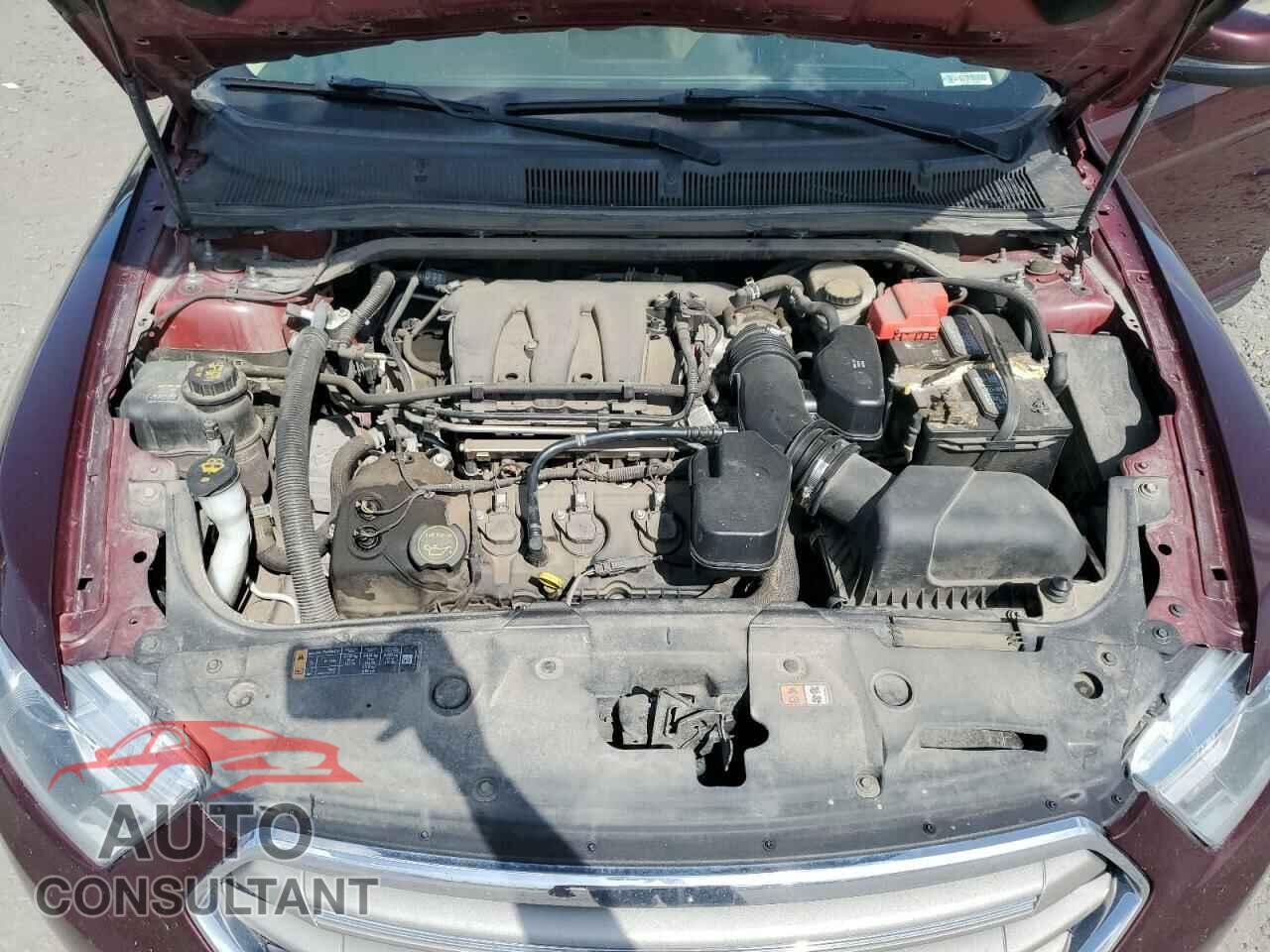 FORD TAURUS 2018 - 1FAHP2H88JG103282
