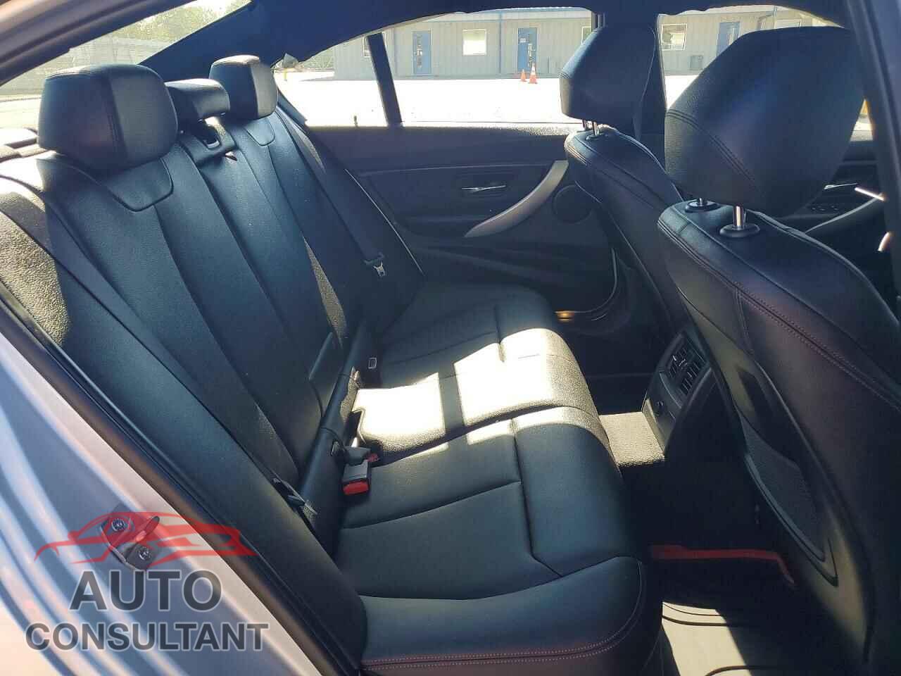 BMW 3 SERIES 2014 - WBA3A5C50EJ464595
